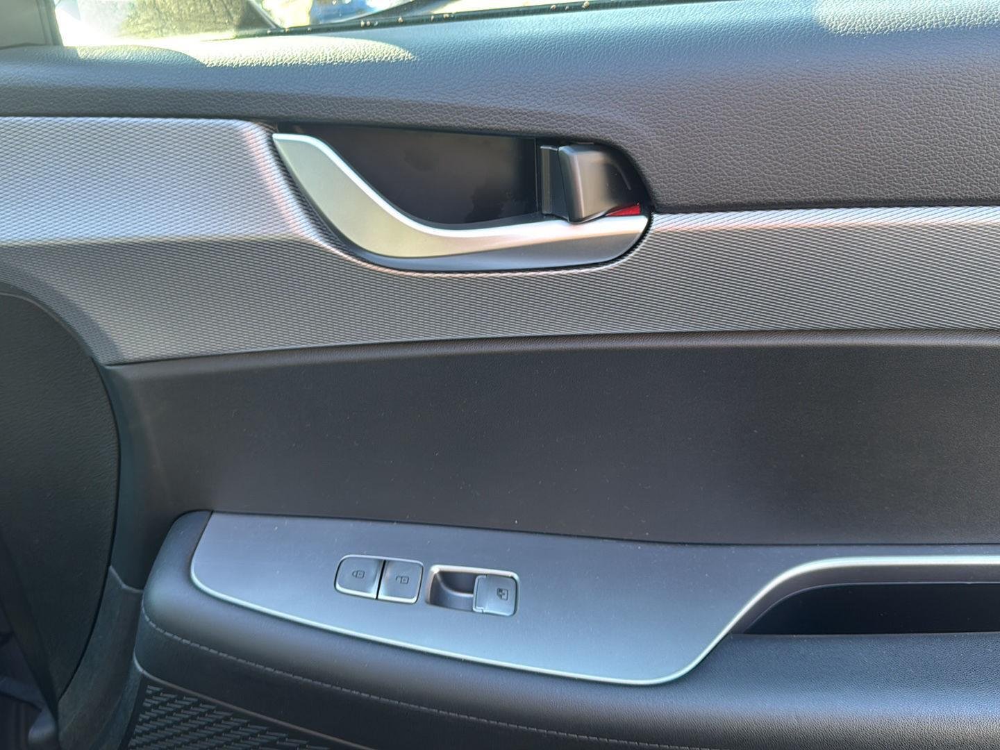 Used 2020 Steel Graphite Hyundai SE image 26