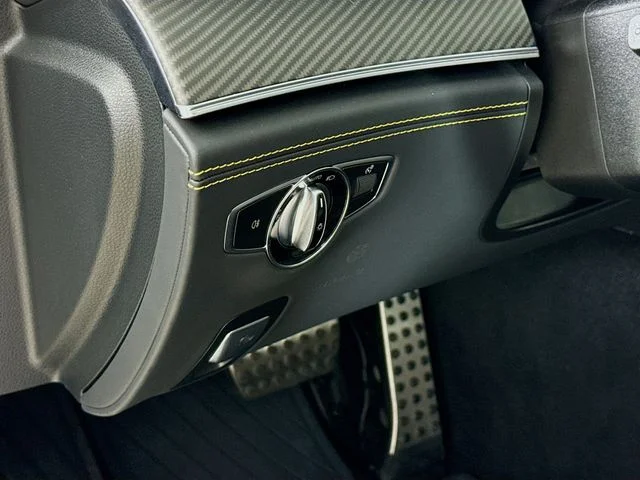 Used 2023  Mercedes-Benz Base image 10