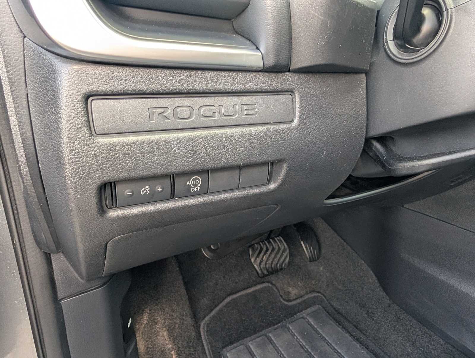 Used 2023 Gun Metallic Nissan S image 19