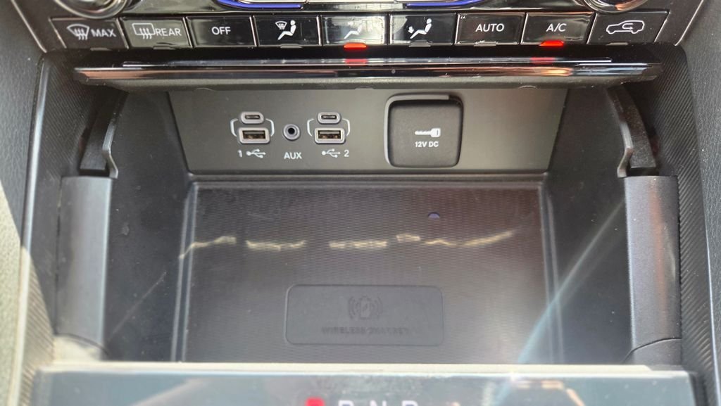 Used 2023 Silver Jeep Altitude image 24