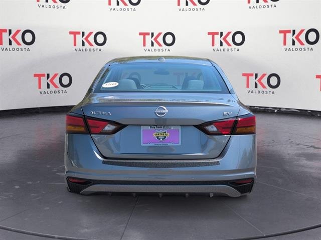 2023 Nissan Altima SV - Photo 8
