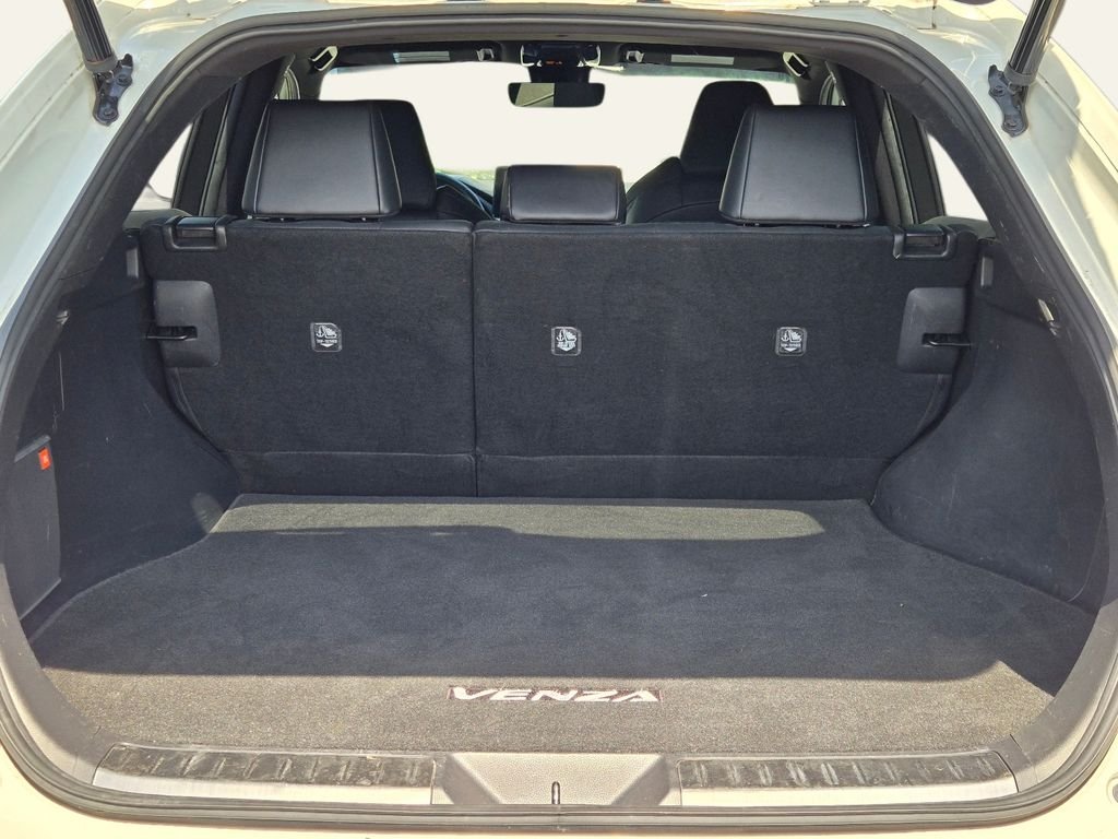 Used 2021 White Toyota XLE image 12