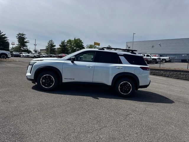 New 2026 Everest White Pearl TriCoat Nissan Rock Creek® image 7