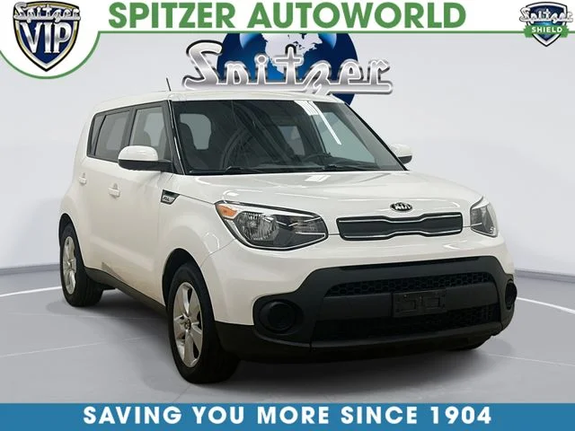 Used 2019 White Kia Base image 1