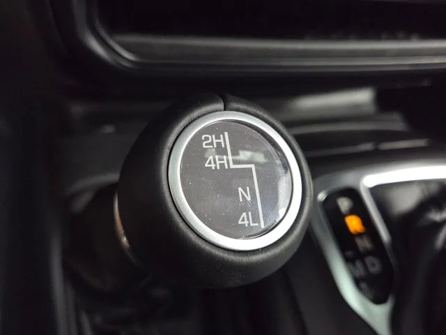 New 2026 Black Clear-Coat Exterior Paint Jeep Sahara image 22