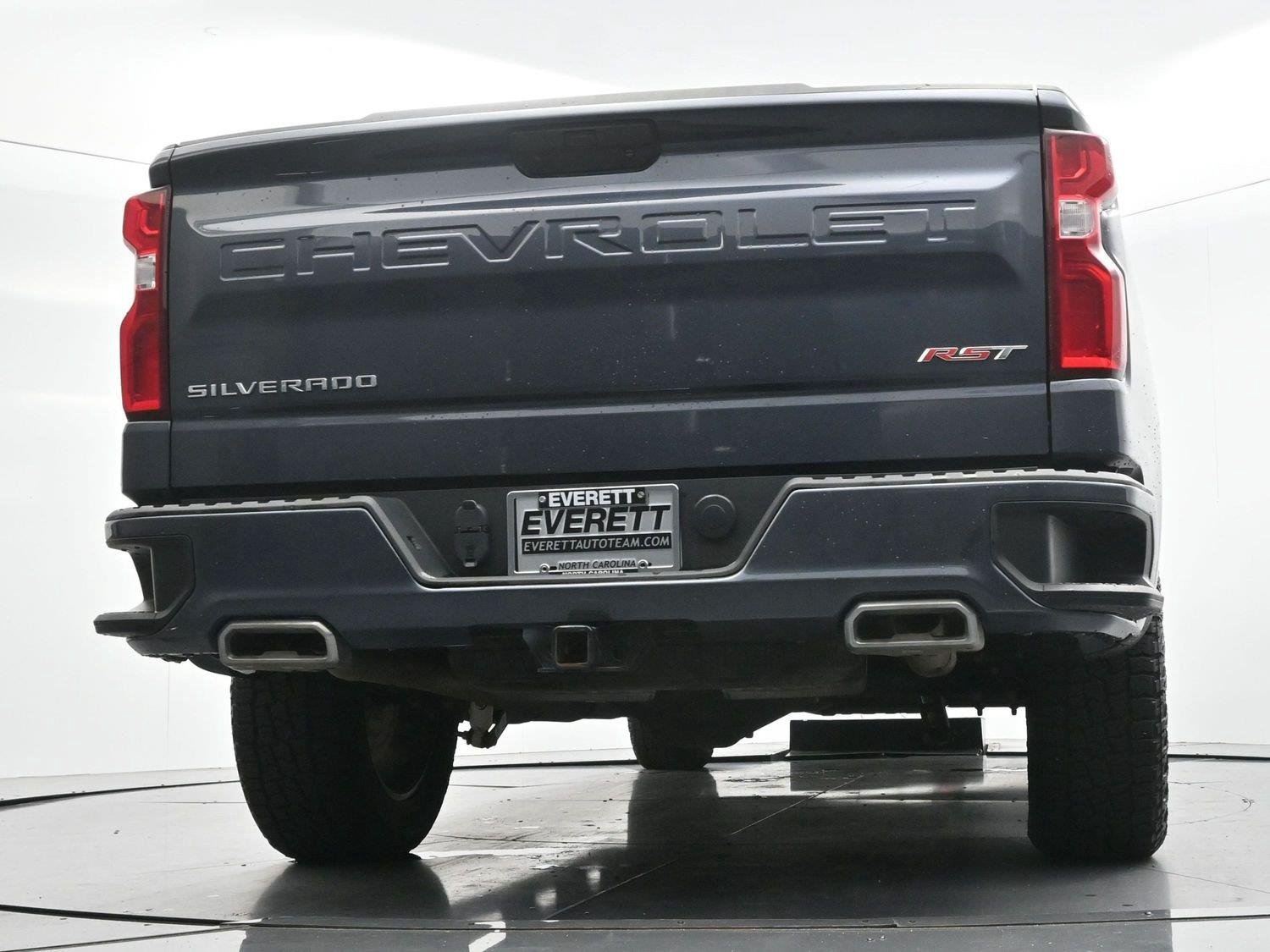 Used 2021 SHADOW GRAY METALLIC Chevrolet RST image 48