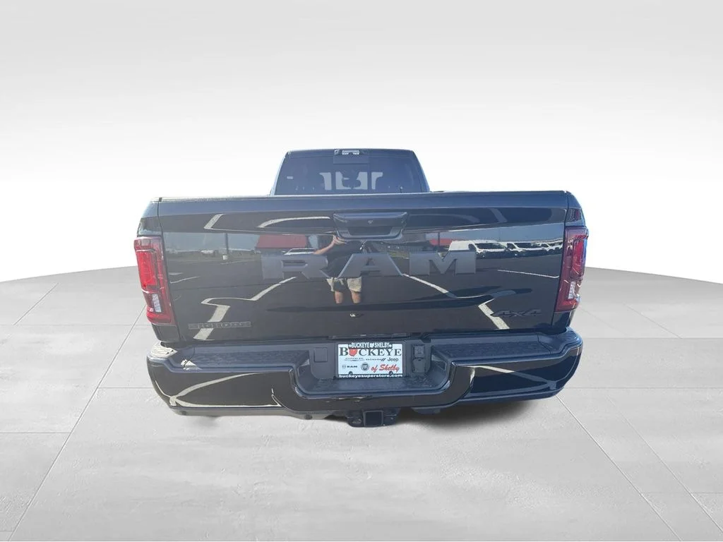 New 2027 Diamond Black Crystal Pearlcoat RAM BIG HORN image 4