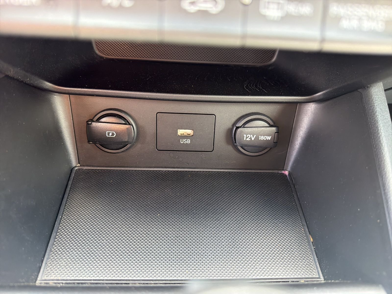 Used 2023 Black Hyundai SEL image 21