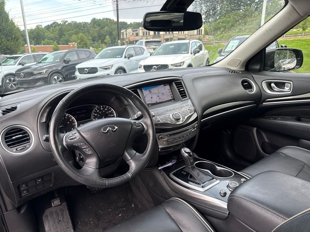 Used 2018 Black Obsidian INFINITI Base image 13