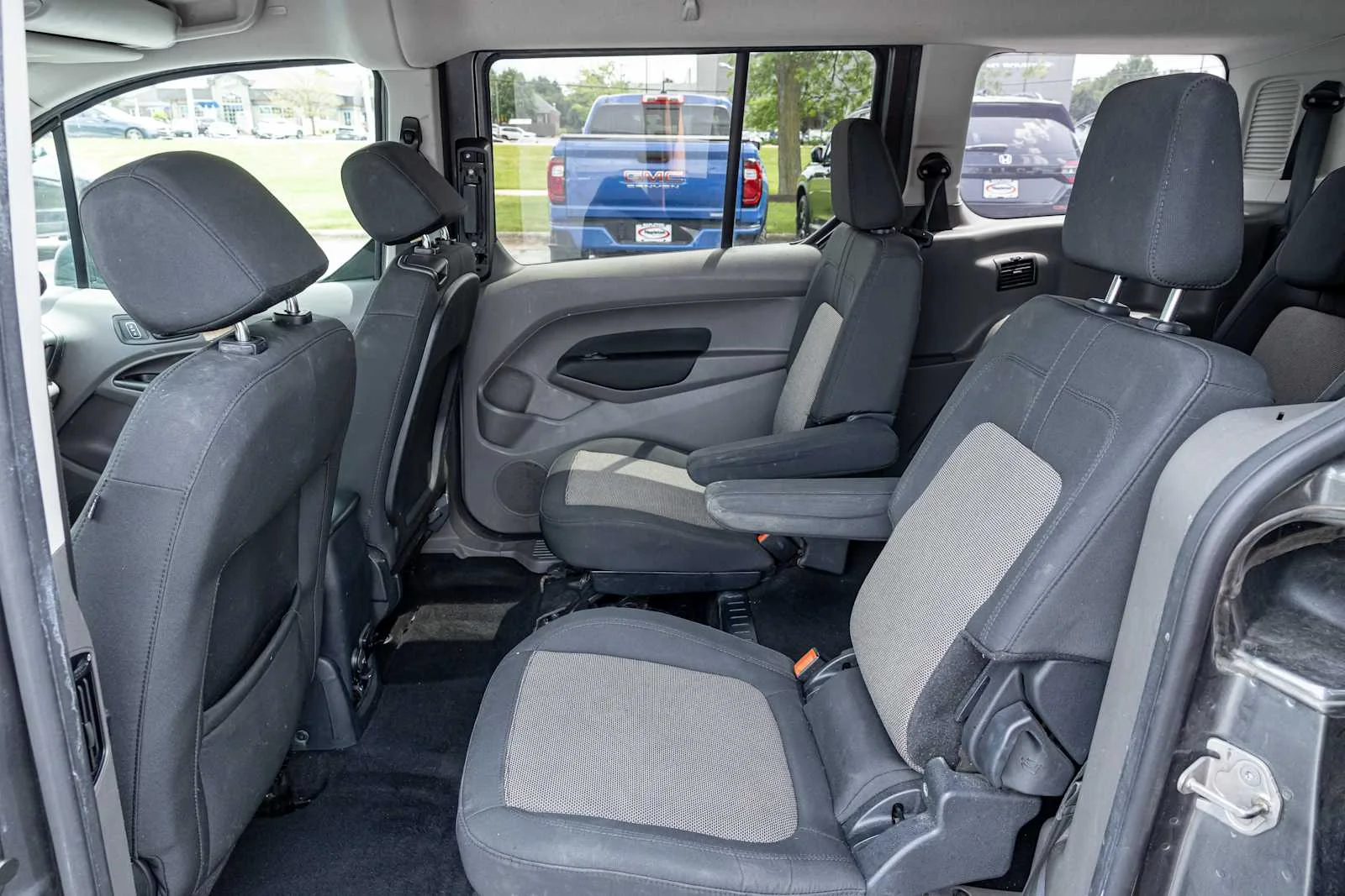 Used 2022 Magnetic Metallic Ford XL image 28