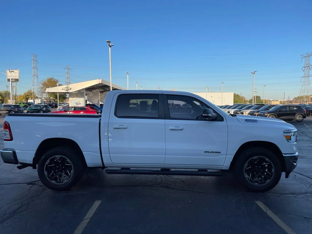 Used 2022 White Ram Big Horn/Lone Star image 8
