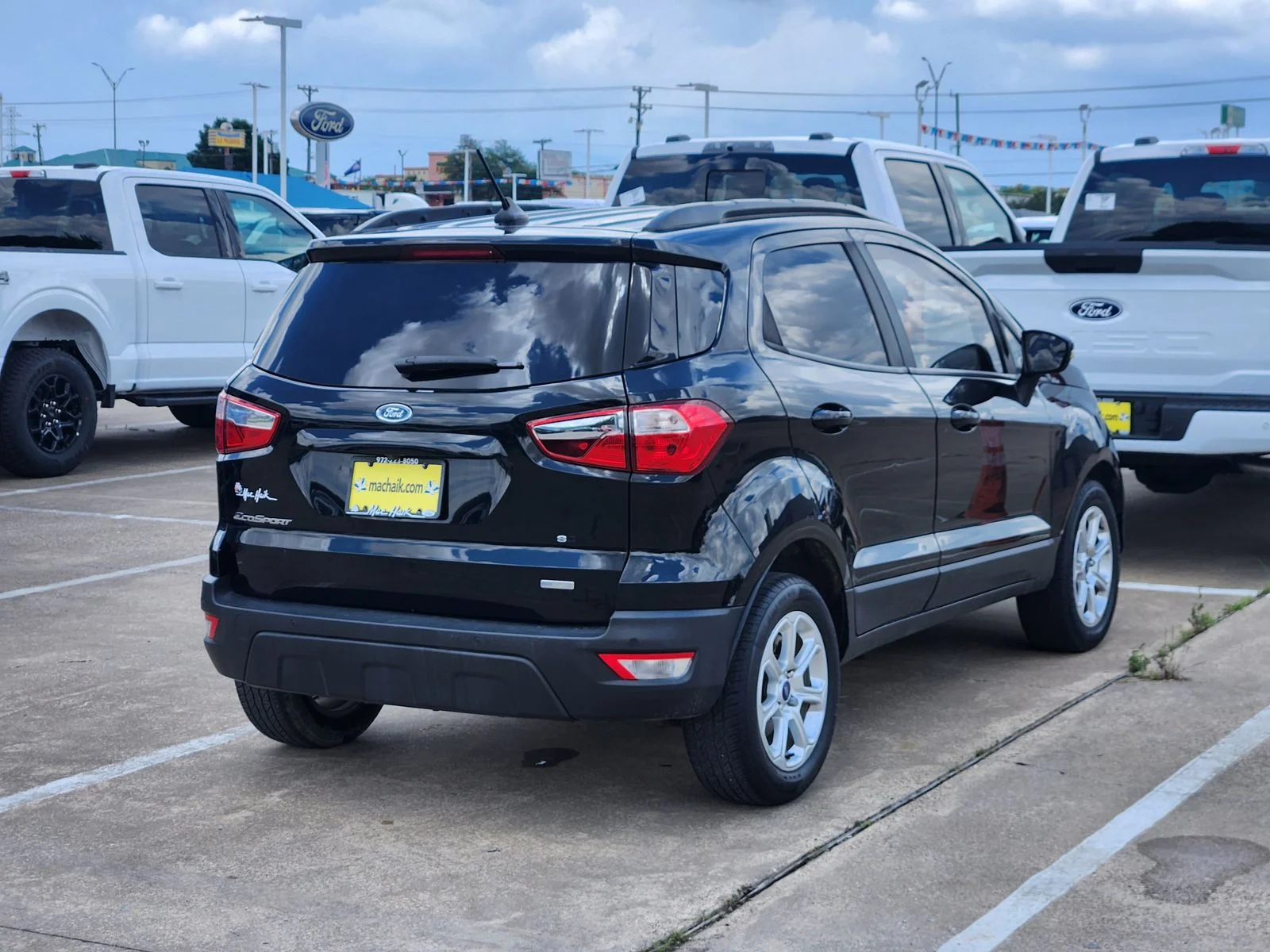 Used 2020 Black Ford SE image 6