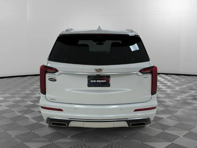 Certified Used 2025 Crystal White Tricoat Cadillac Premium Luxury image 4