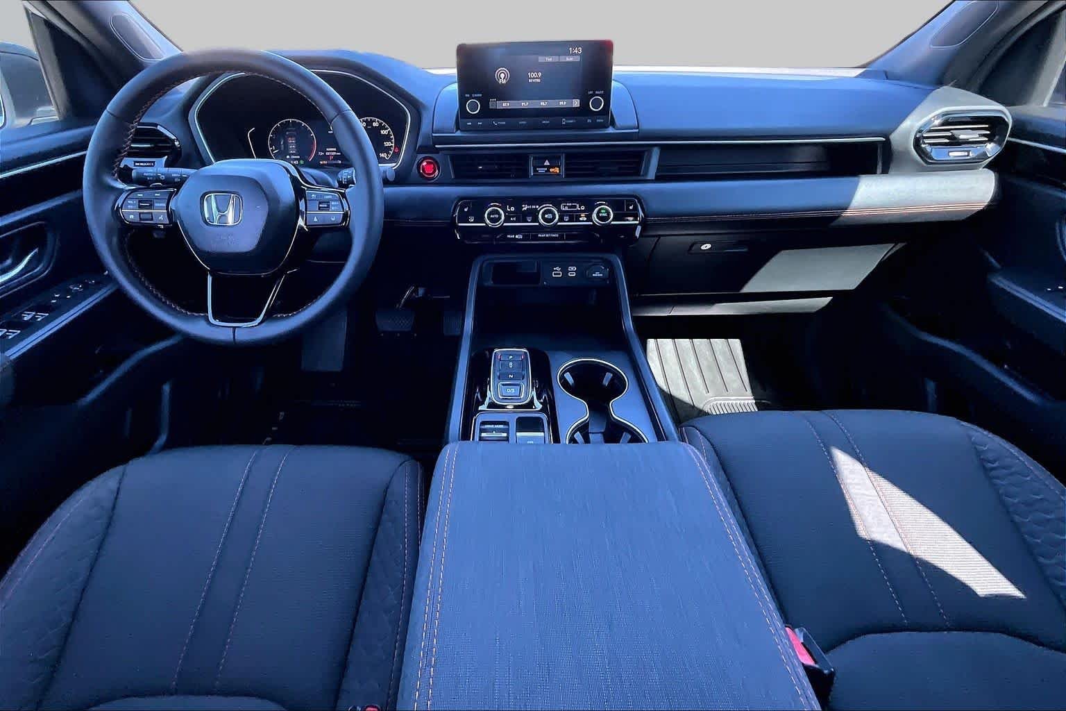 2025 Honda Pilot Sport - Photo 16