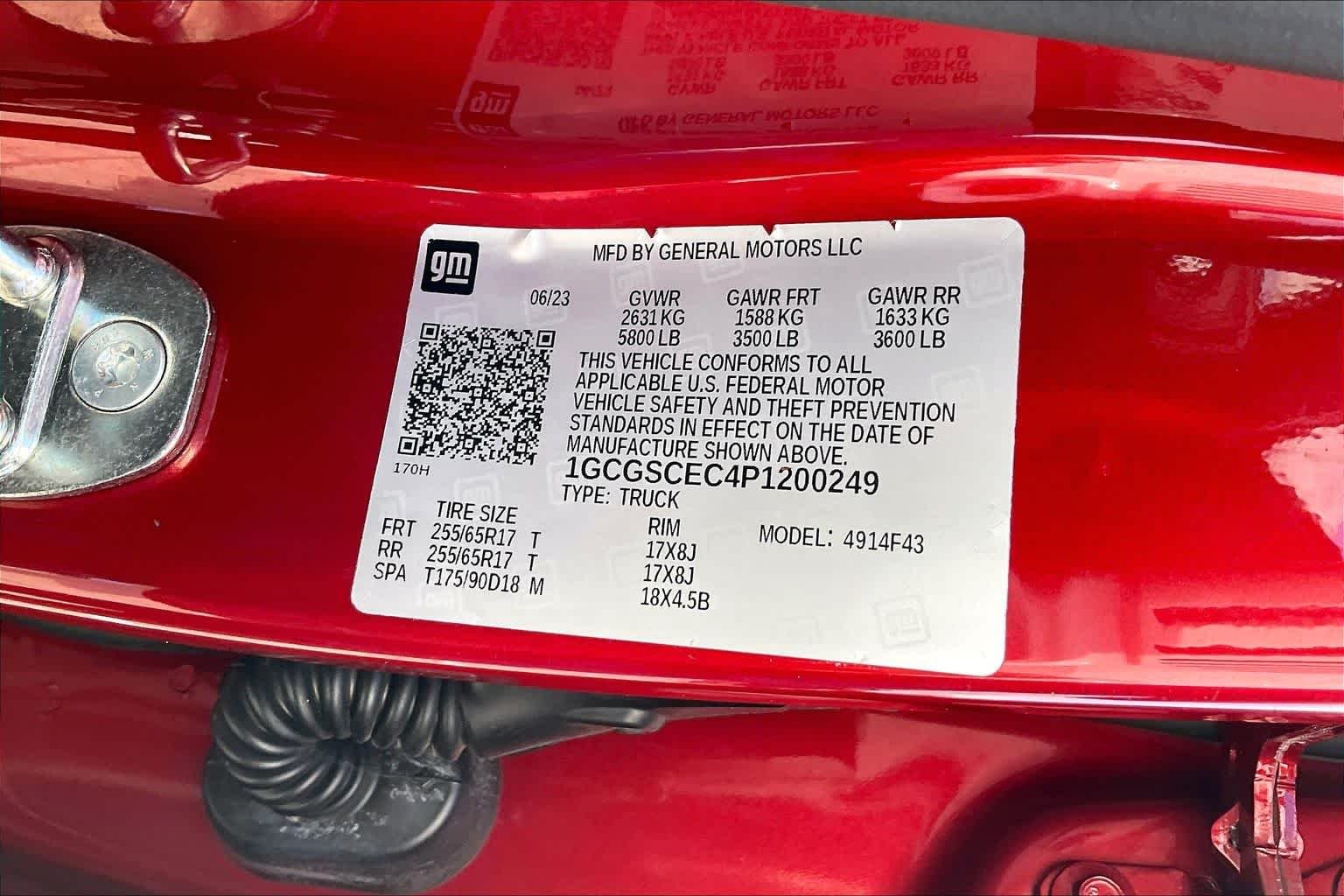 Used 2023 Radiant Red Tintcoat Chevrolet 2WD LT image 32