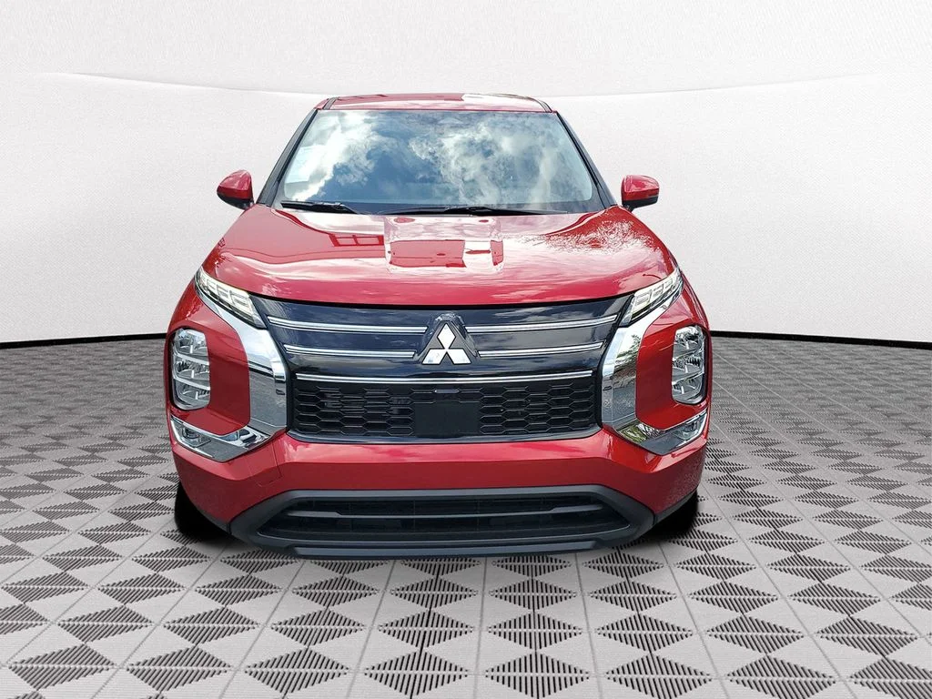 New 2026 Red Mitsubishi ES image 2