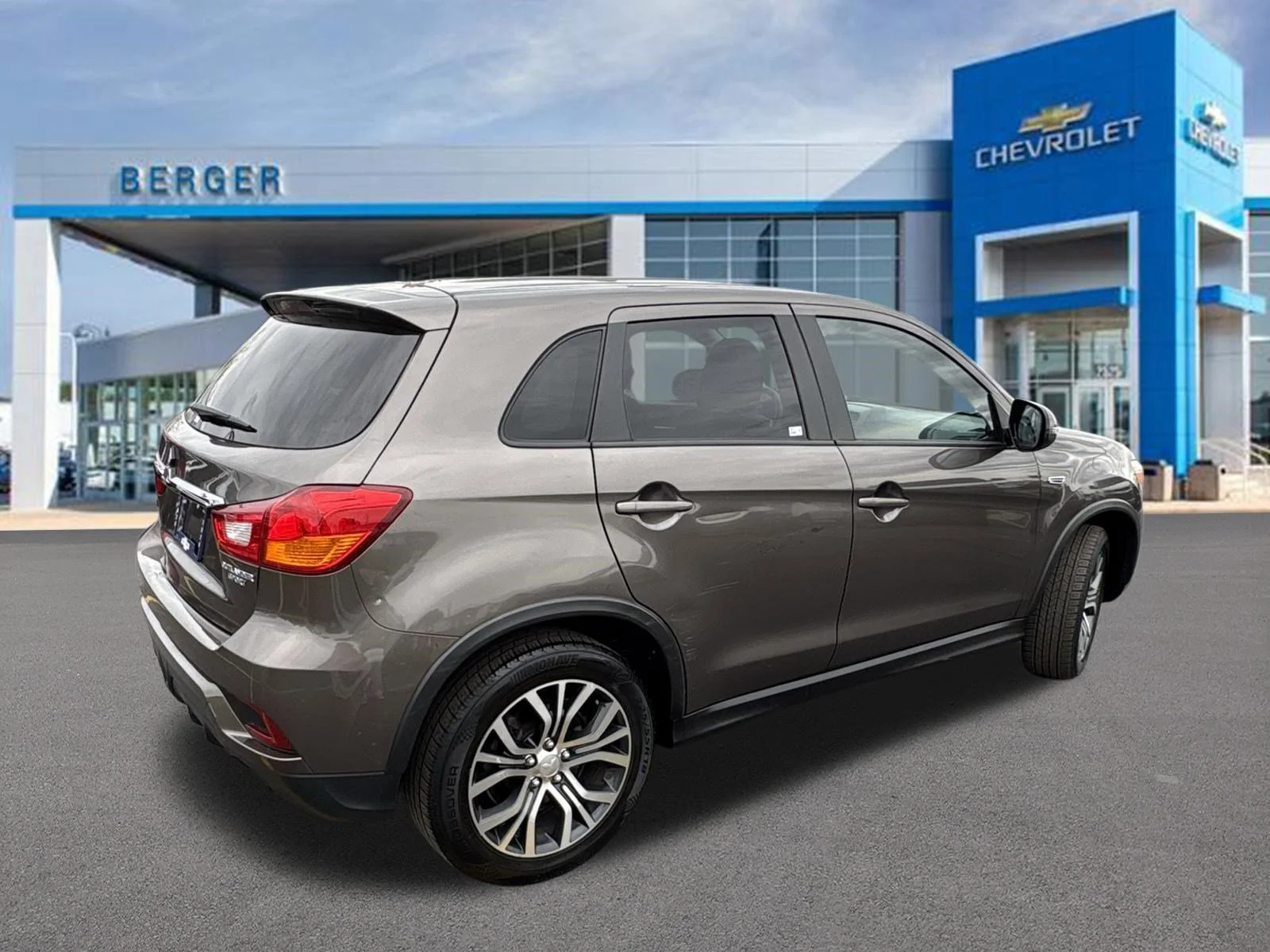 Used 2018 Mitsubishi Outlander Sport ES with VIN JA4AP3AU2JU022475 for sale in Grand Rapids, MI