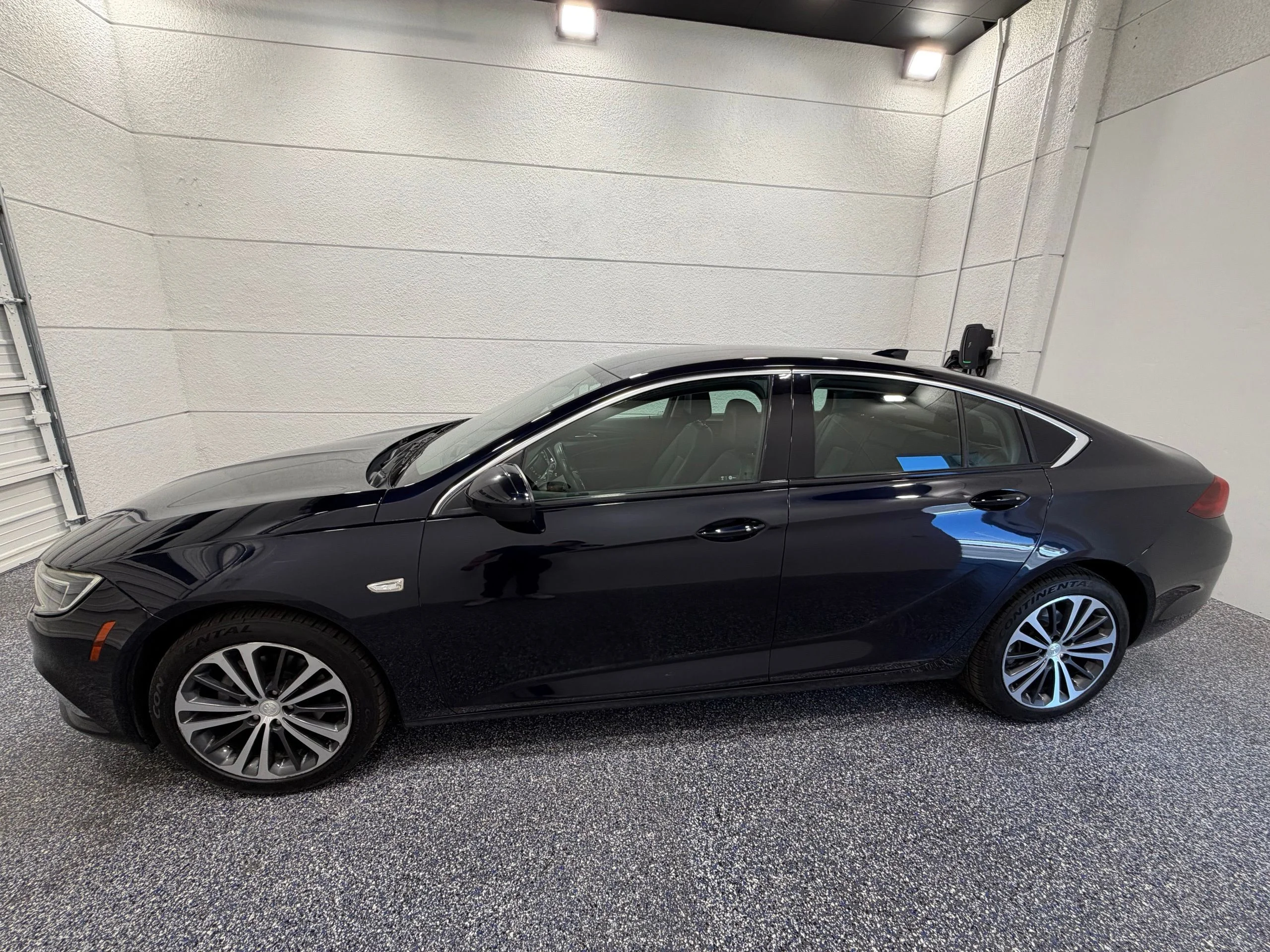 Used 2018 Buick Regal Sportback Essence with VIN W04GP6SX4J1116654 for sale in St. George, UT