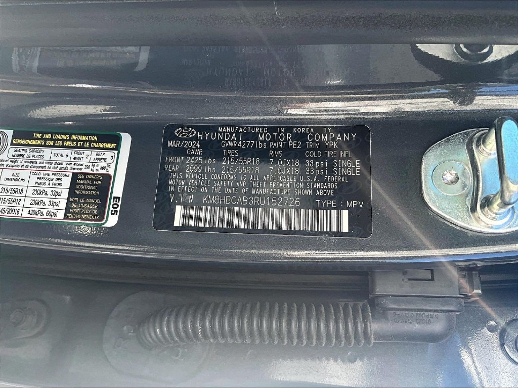 Used 2024 Gray Hyundai SEL image 37