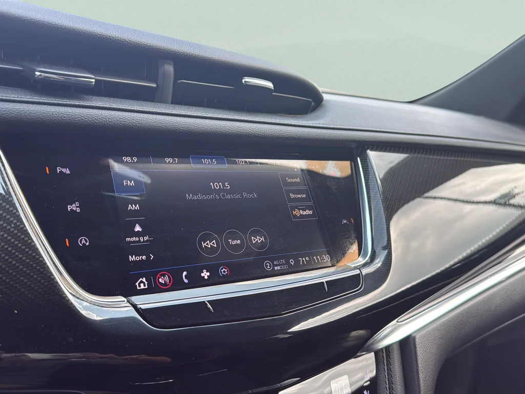 Used 2021 Shadow Metallic Cadillac Sport image 13