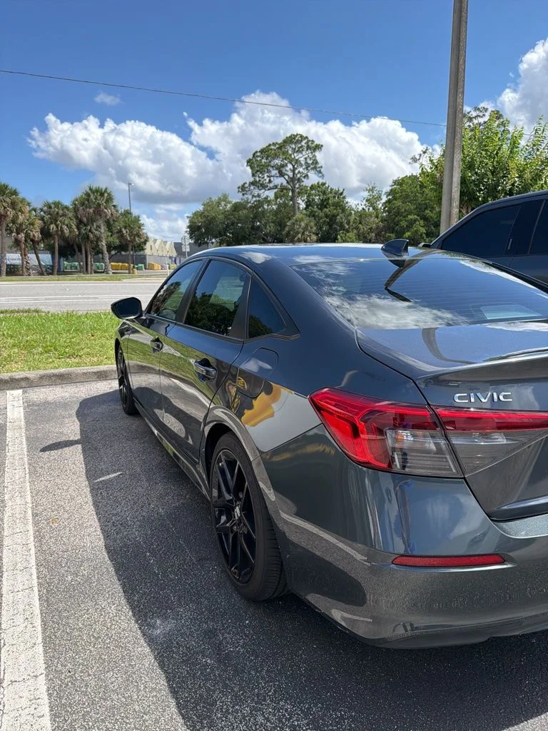 Used 2024  Honda Sport image 4