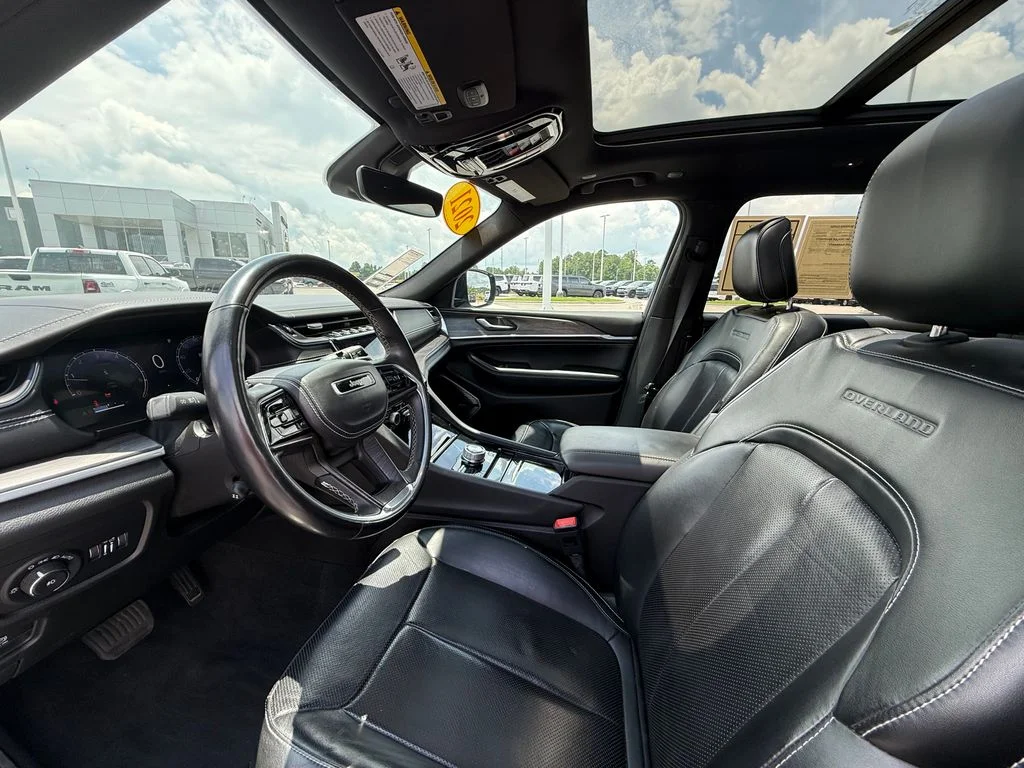 Used 2021 Black Jeep Overland image 20