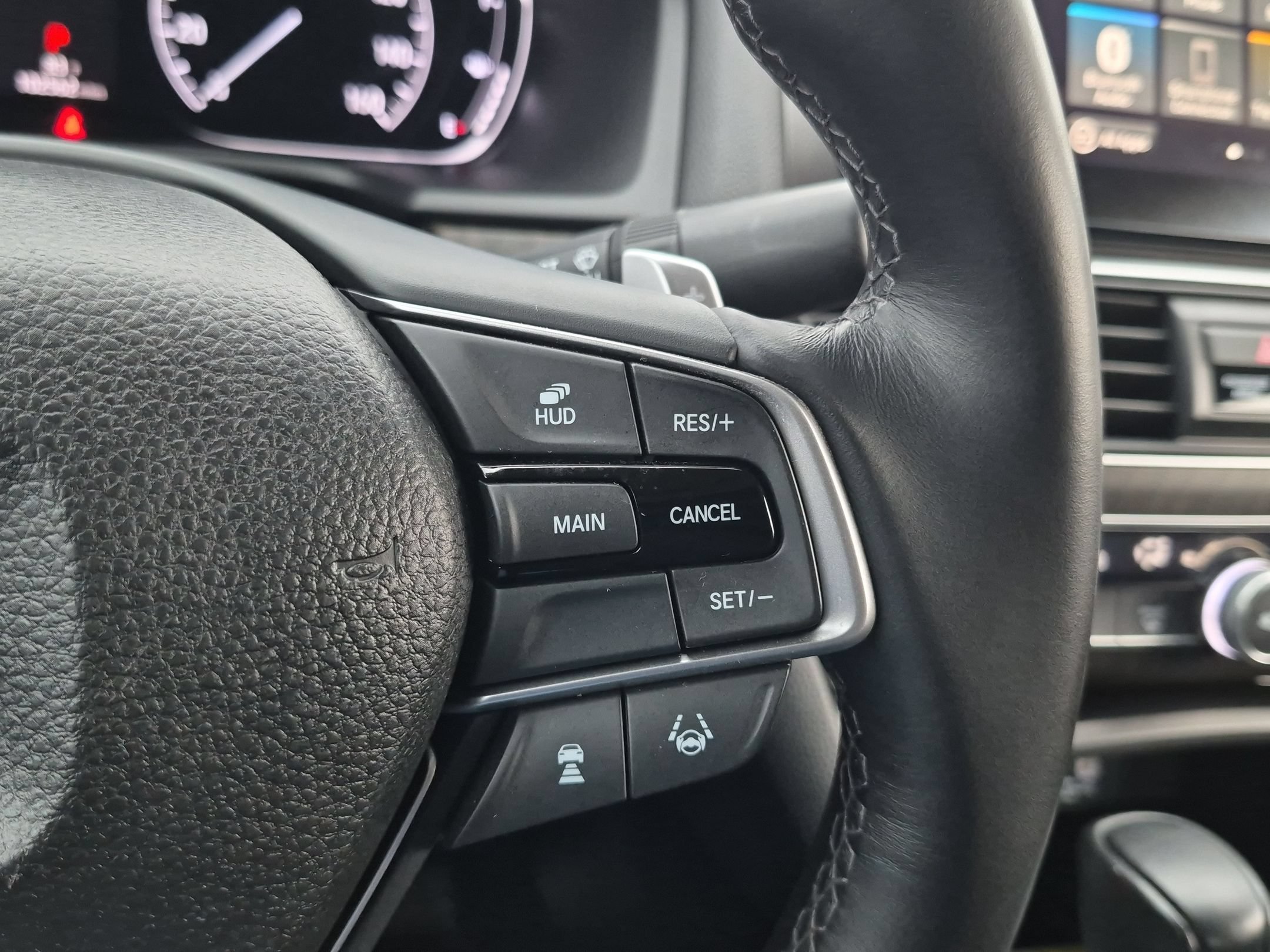 2018 Honda Accord Touring - Photo 15