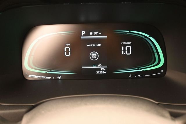 Used 2025 White Hyundai SEL image 6