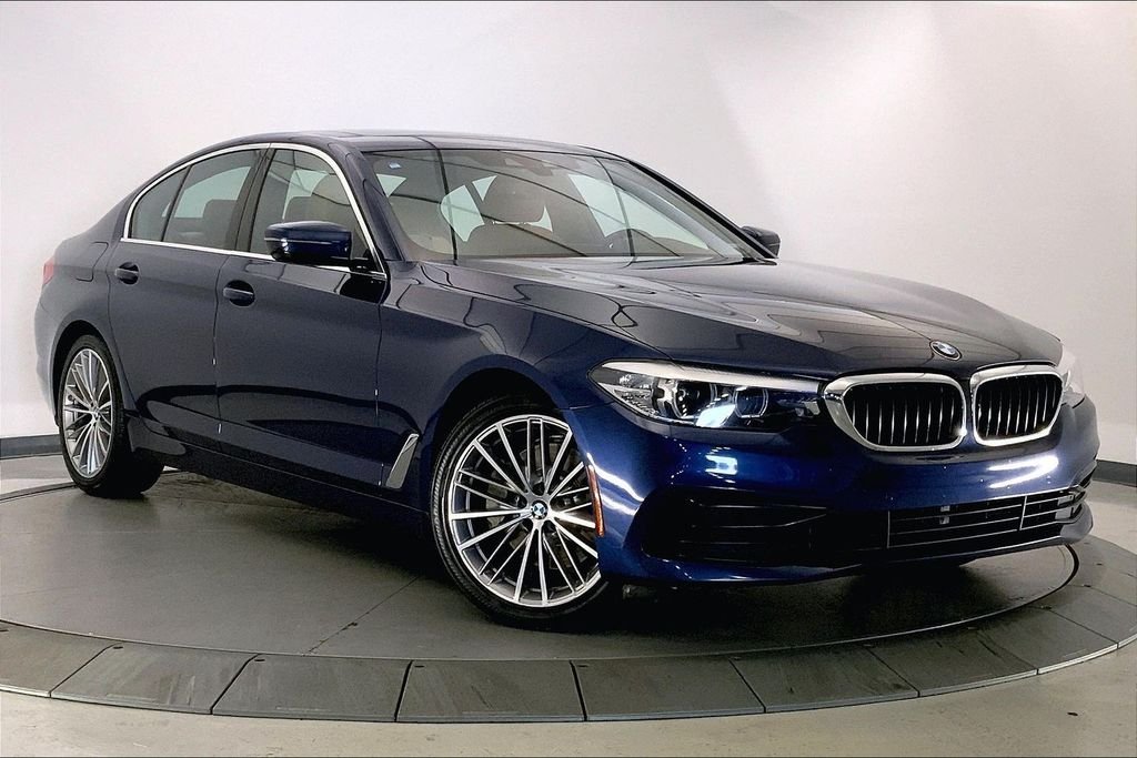 Used 2019 Mediterranean Blue Metallic BMW  image 33