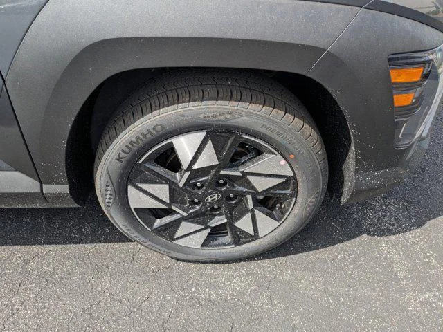 2025 Hyundai Kona SEL Convenience - Photo 11