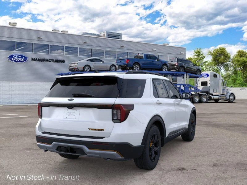 New 2026 White Ford Tremor image 9