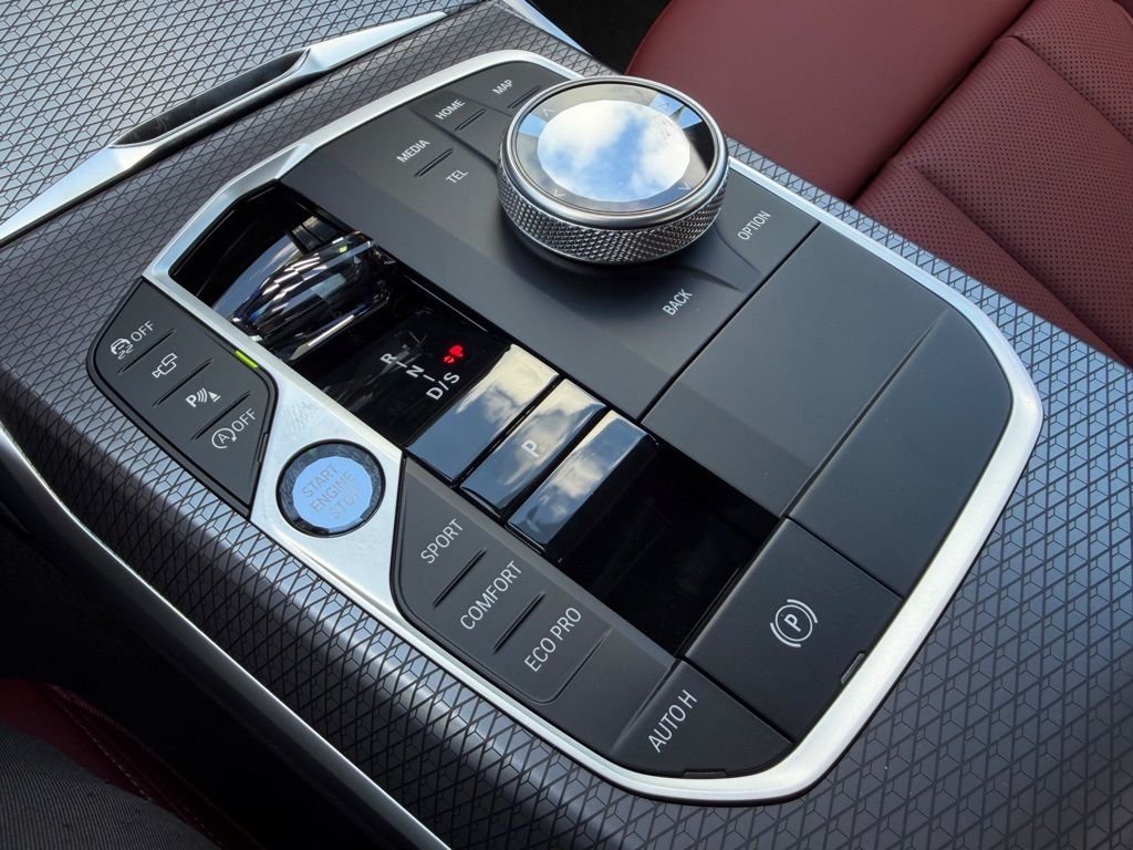 New 2026 Skyscraper Grey Metallic BMW 330i image 21