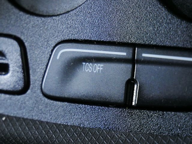 Used 2015 White Ford XL image 31