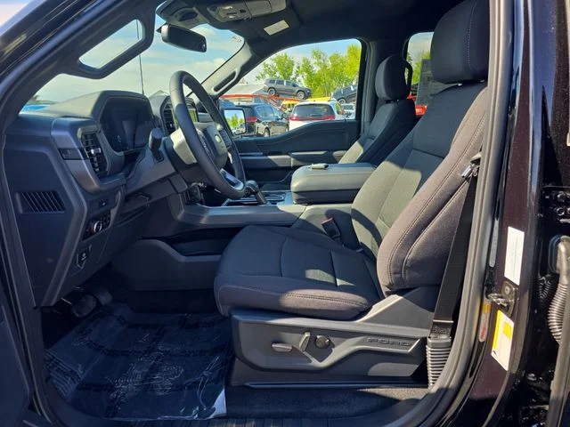 New 2026 Agate Black Metallic Ford XLT image 15