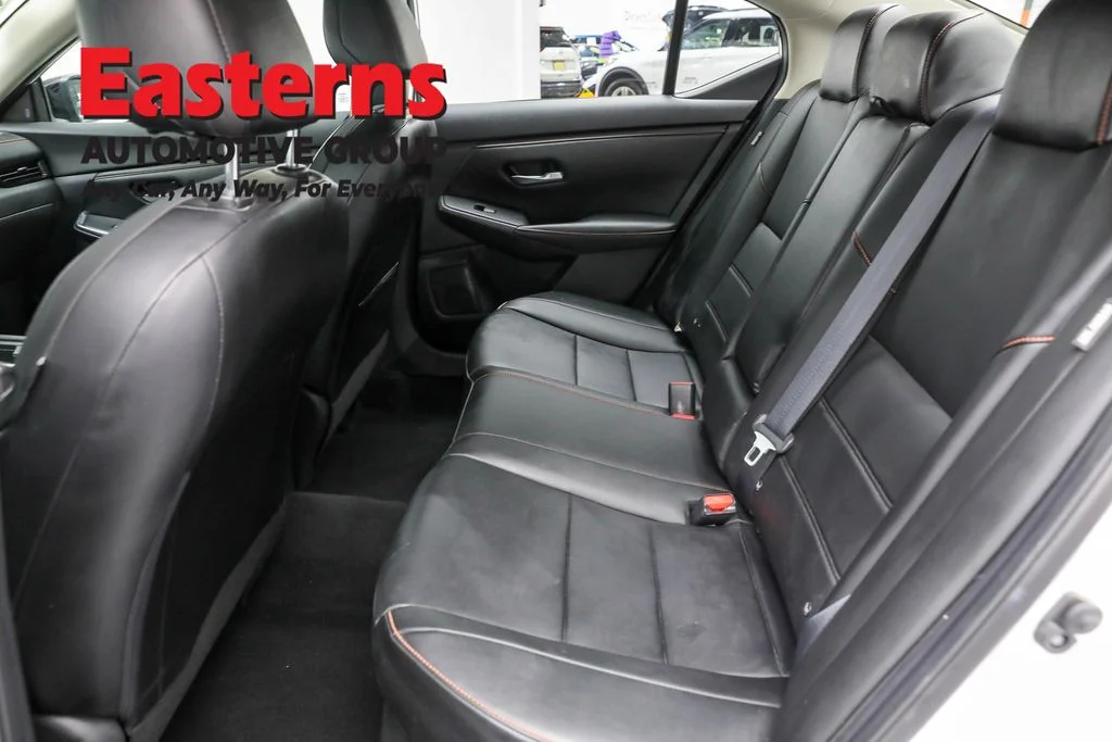 Used 2021 White Nissan SR image 20