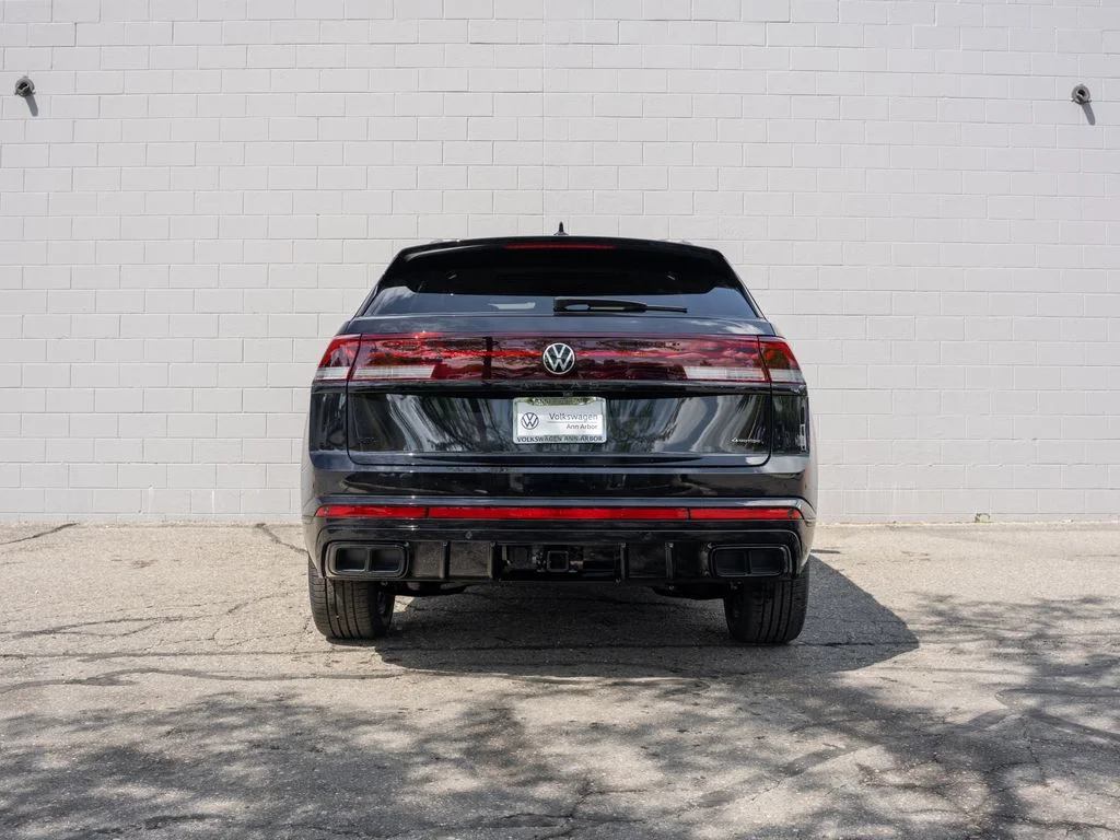 New 2026 Deep Black Pearl Volkswagen 2.0T SEL R-Line Black image 5