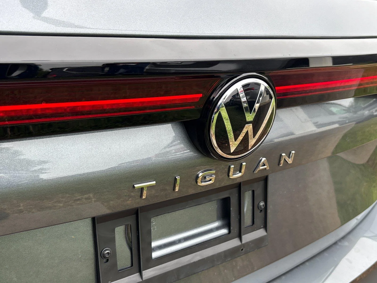 New 2026 Platinum Gray Metallic Volkswagen S image 11