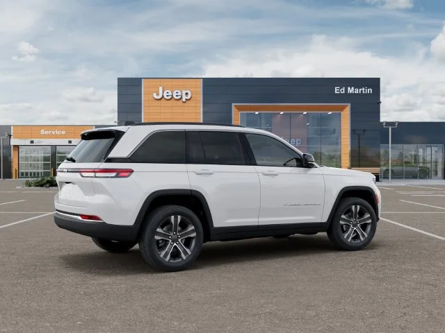 New 2027 White Jeep Limited image 17