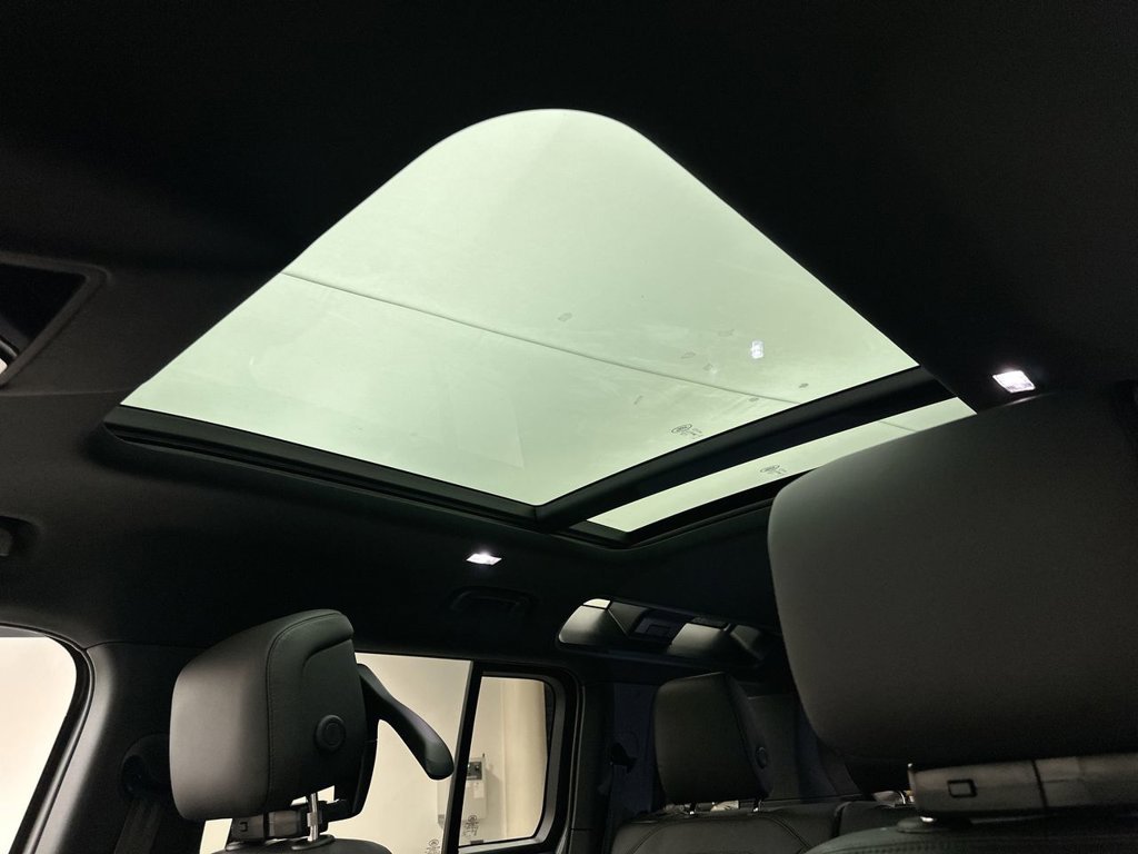 New 2026 Borasco Grey Land Rover X-Dynamic SE image 11