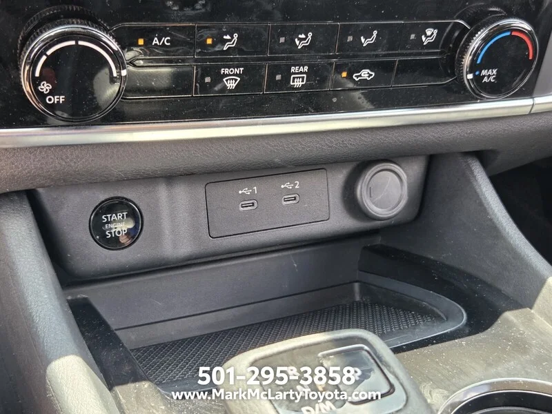 Used 2025 Super Black NISSAN AWD S image 19
