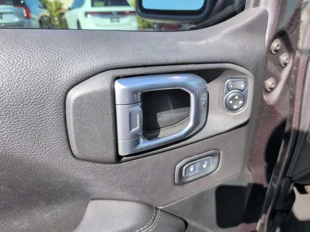 Certified Used 2021 Gray Jeep Unlimited Sahara Altitude image 16