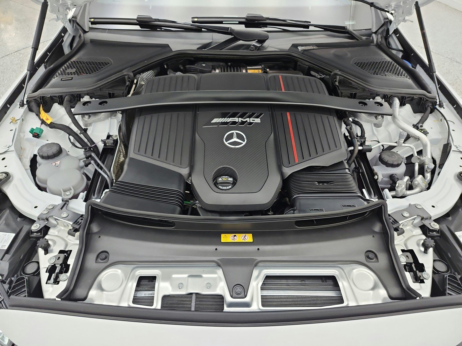 New 2026 MANUFAKTUR Moonlight White Magno Mercedes-Benz AMG® E 53 E 4MATIC+ Sedan image 12