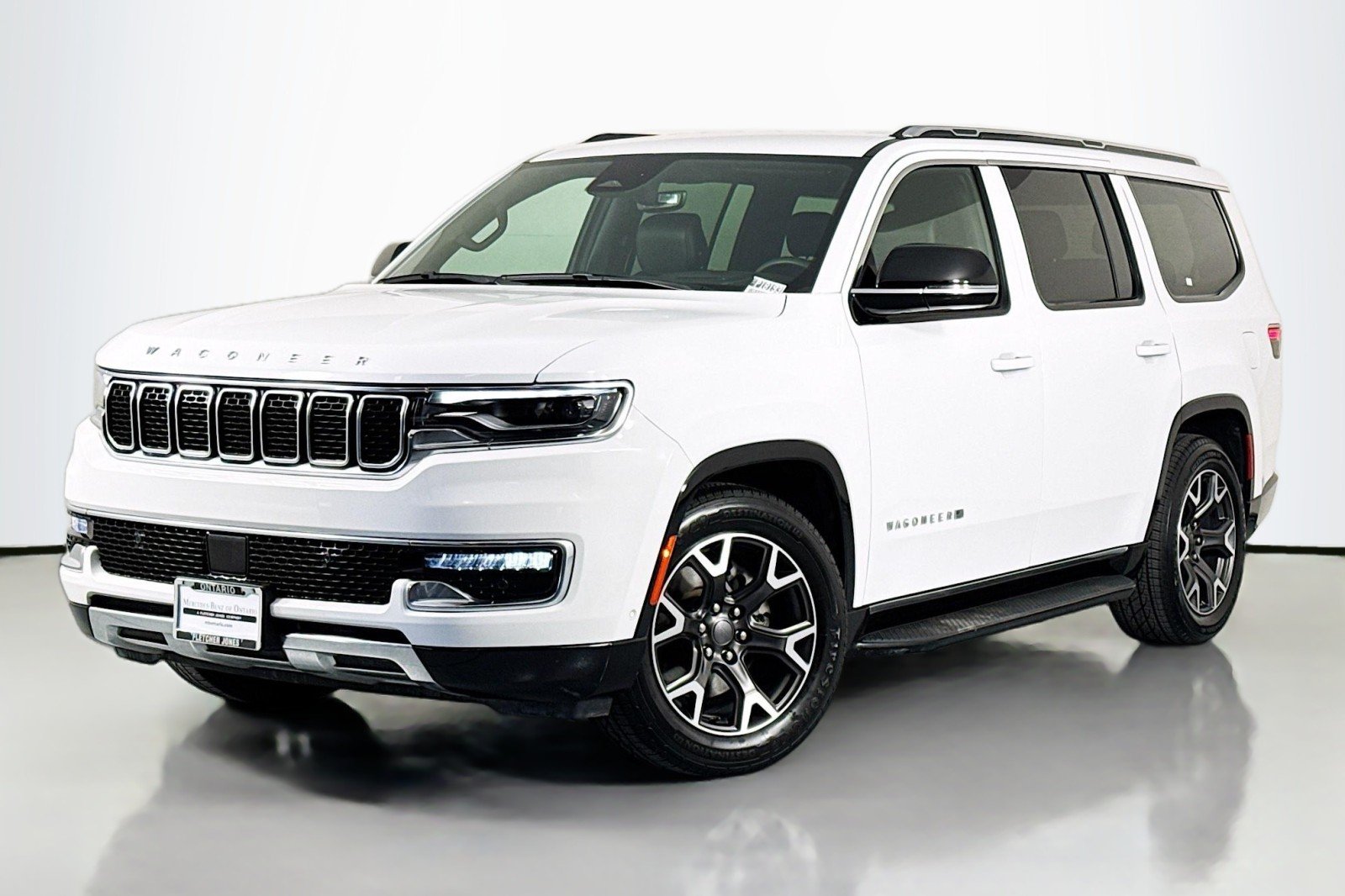 2024 Jeep Wagoneer Series III 4WD's photo