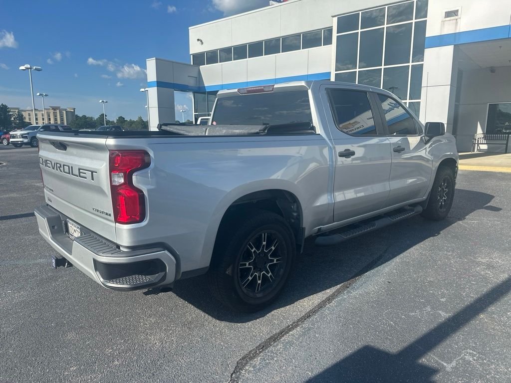Used 2021 Silver Chevrolet Custom image 3