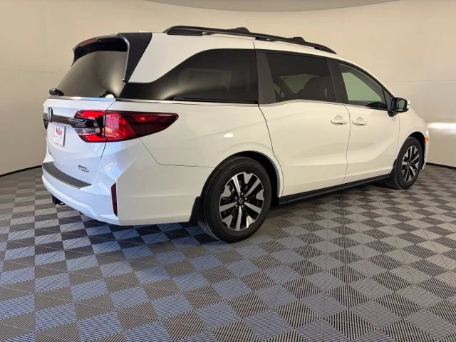 New 2027 Platinum White Pearl Honda EX-L image 7
