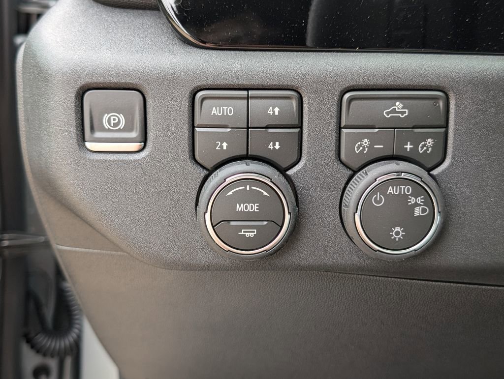 2026 Chevrolet Silverado 1500 LT - Photo 14