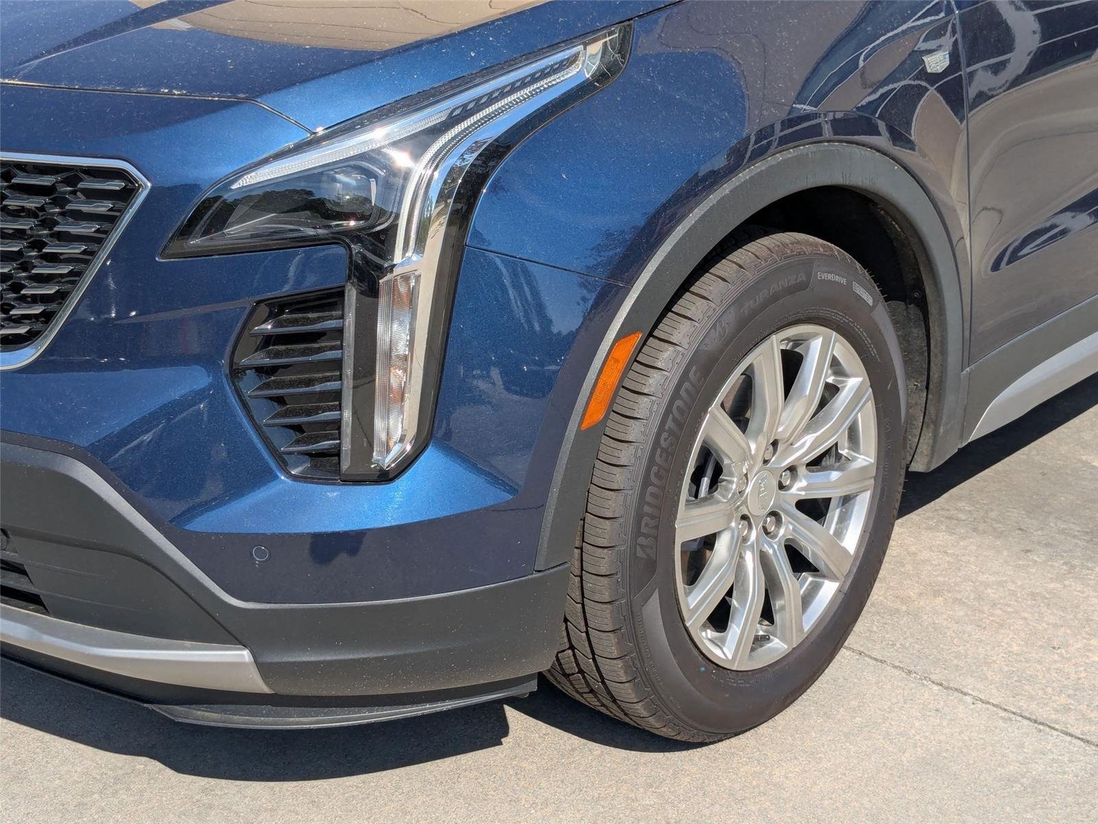 Used 2021 Twilight Blue Metallic Cadillac FWD Premium Luxury image 9