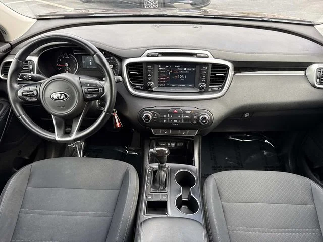 Used 2018 Purple Kia LX image 19