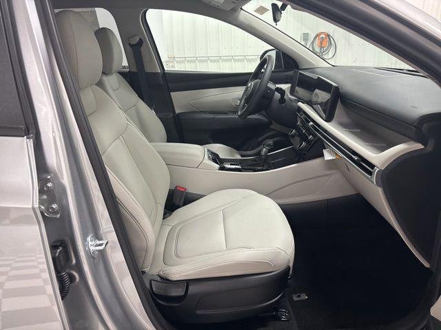 New 2026 Silver Hyundai SEL AWD image 29