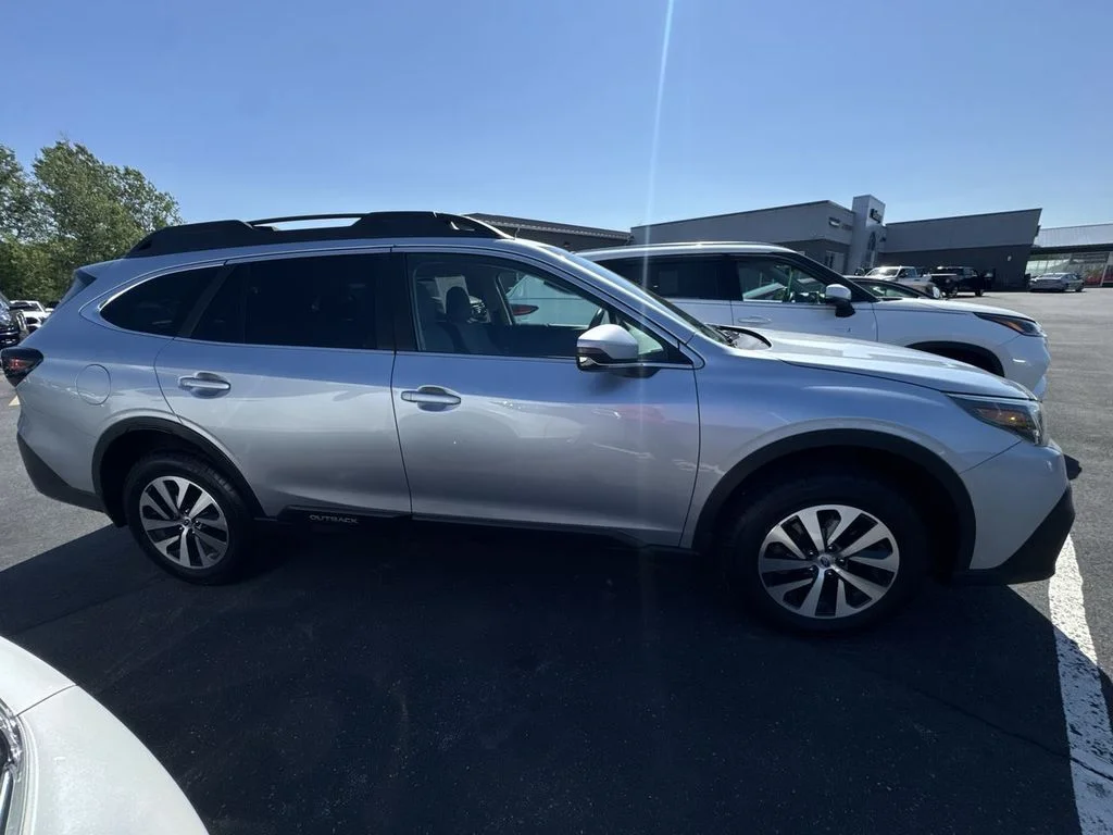 Used 2020 Silver Subaru Premium image 9